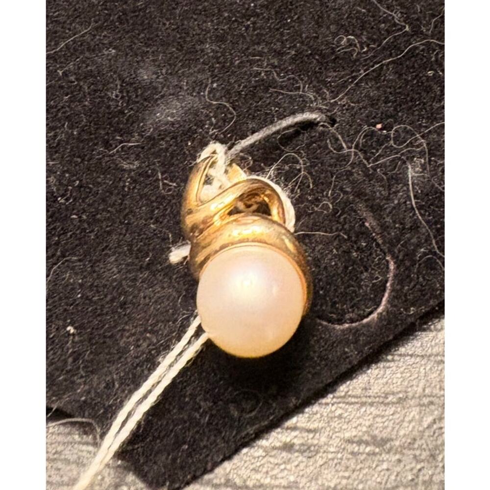 VINTAGE 14K GOLD WHITE PEARL PENDANT MARKED 14K MJ